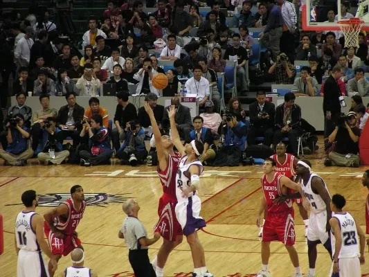 足球如炮弹 足球如炮弹